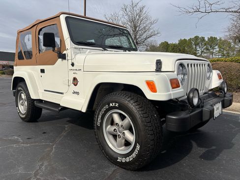 Used 1998 Jeep Wrangler Sahara image 19