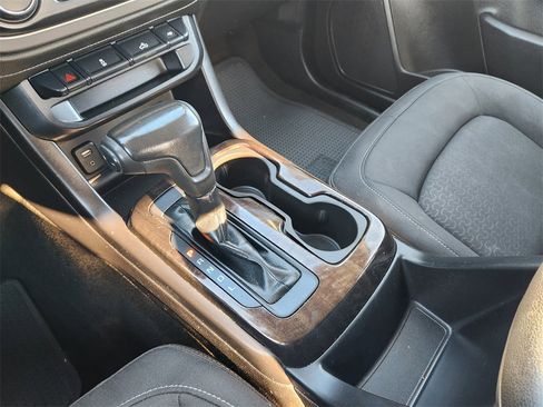 Used 2017 GMC Canyon SLE w/ Trailering Package image 22