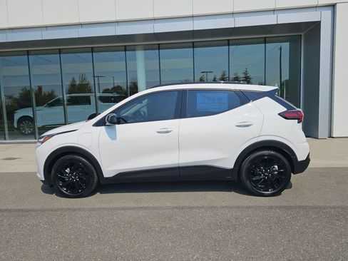 New 2027 Chevrolet Bolt RS FWD image 4
