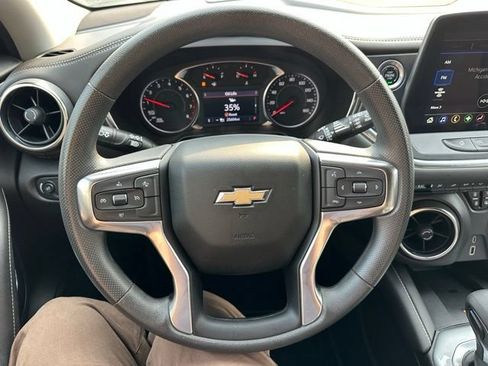 Used 2024 Chevrolet Blazer LT w/ Convenience Package FWD image 12