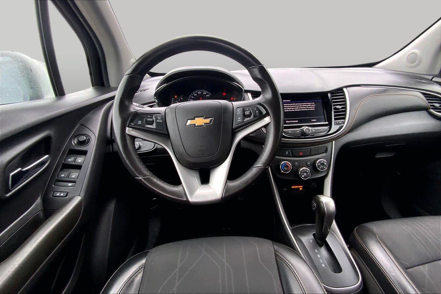 Used 2021 Chevrolet Trax LT w/ Sport Edition FWD image 5