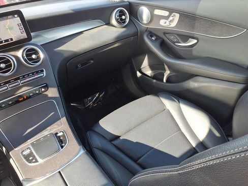 Used 2020 Mercedes-Benz GLC 300 4MATIC image 18