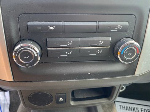 Used 2018 Nissan Frontier SV RWD image 21