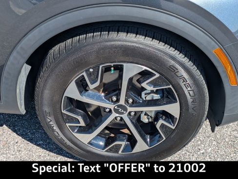Used 2023 Kia Sportage EX image 10