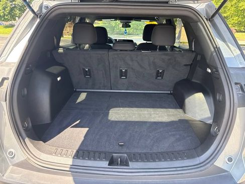 Used 2025 Chevrolet Equinox LT FWD image 5