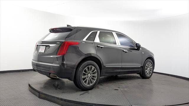 Used 2017 Cadillac XT5 Luxury w/ Driver Awareness Package FWD image 7
