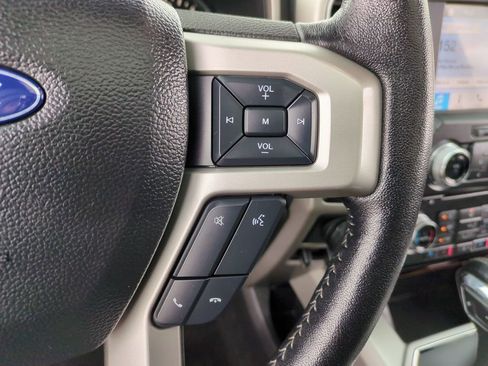 Used 2018 Ford F150 Lariat w/ Equipment Group 502A Luxury image 14