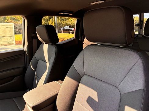 New 2026 Chevrolet Colorado Trail Boss AWD/4WD image 25
