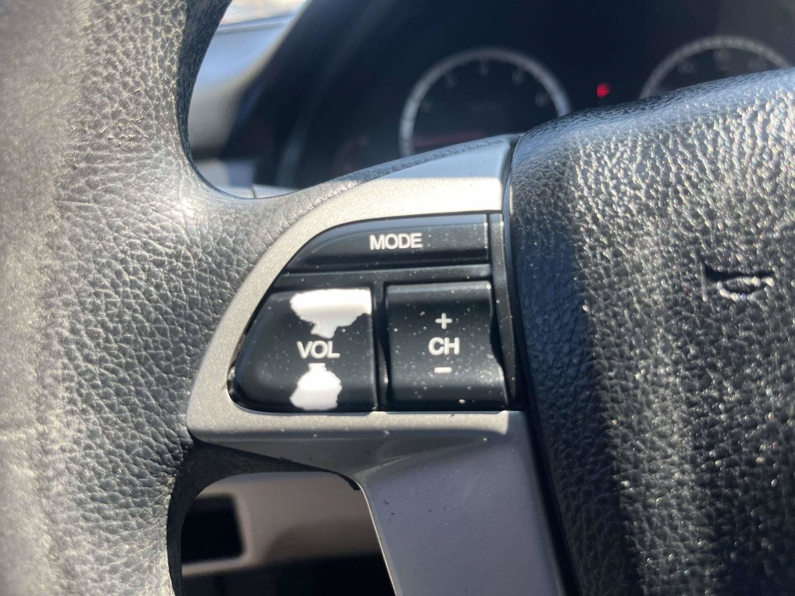 Used 2011 Honda Accord LX-P image 17