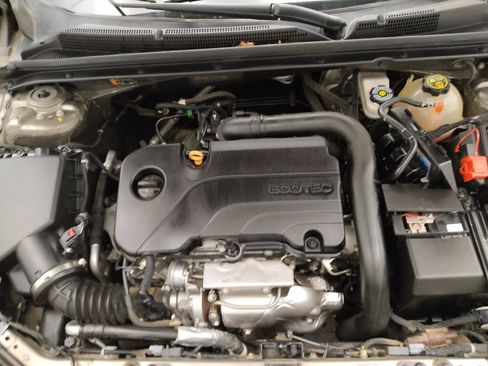 Used 2020 Chevrolet Malibu LT FWD image 30