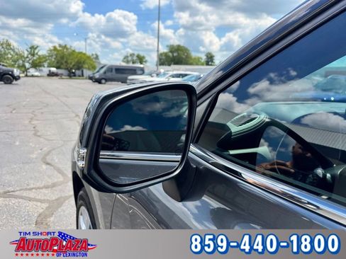 Used 2020 Toyota Highlander Limited AWD/4WD image 18