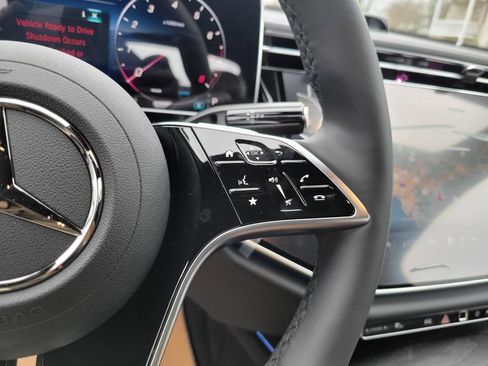 New 2026 Mercedes-Benz E 350 4MATIC Sedan image 27