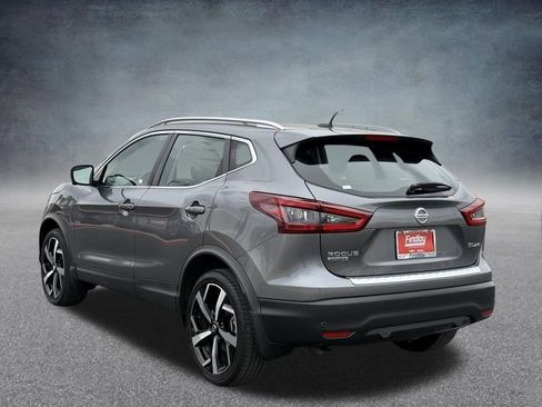Used 2022 Nissan Rogue Sport SL image 6