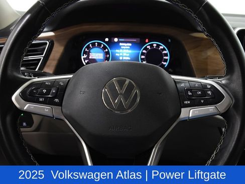 Used 2025 Volkswagen Atlas SE FWD image 12