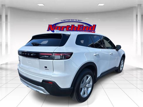 Used 2024 Honda Prologue EX image 3
