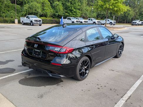 Used 2025 Honda Civic Sport image 4