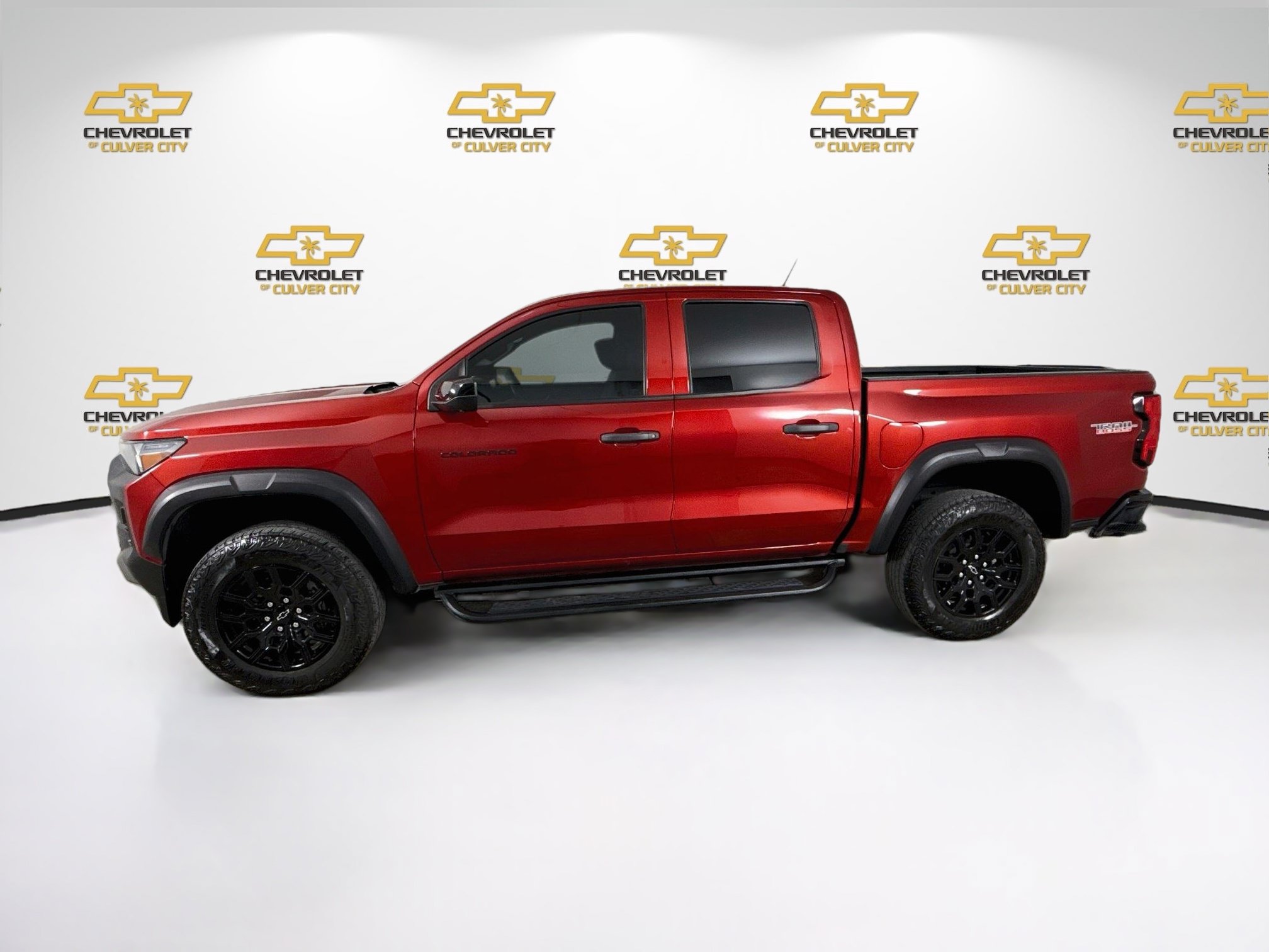 Used 2023 Chevrolet Colorado Trail Boss w/ LPO, Skid Plate Package AWD/4WD image 5
