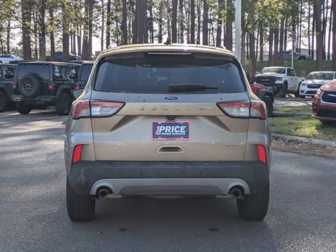 Used 2021 Ford Escape SEL image 7