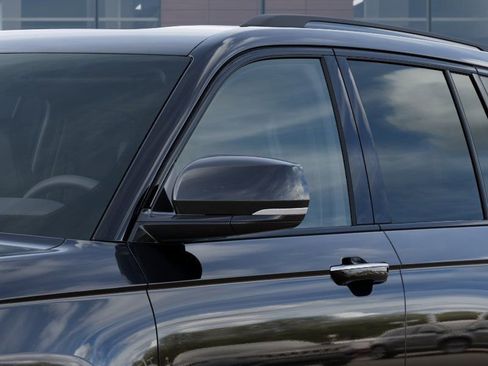 Used 2025 Jeep Grand Cherokee Limited image 12