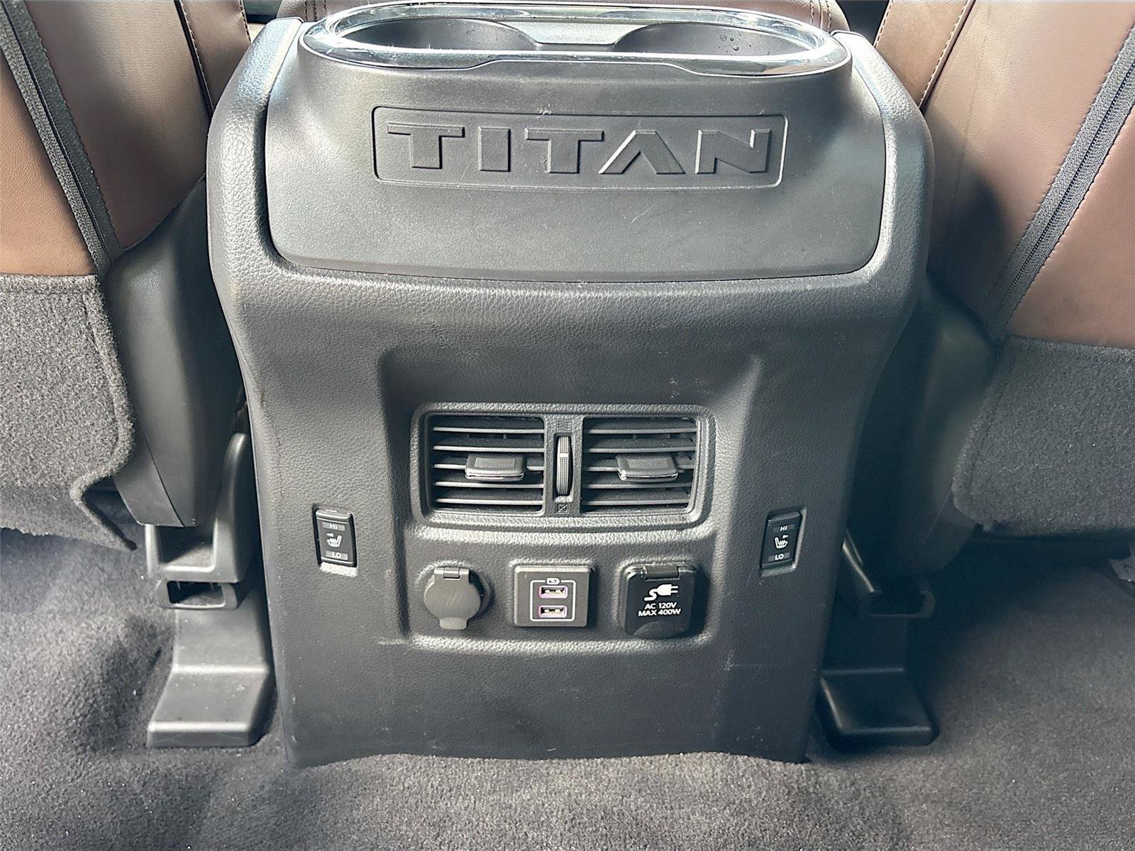 Used 2020 Nissan Titan Platinum Reserve w/ Moonroof Package AWD/4WD image 26