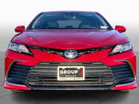 Used 2023 Toyota Camry LE image 4