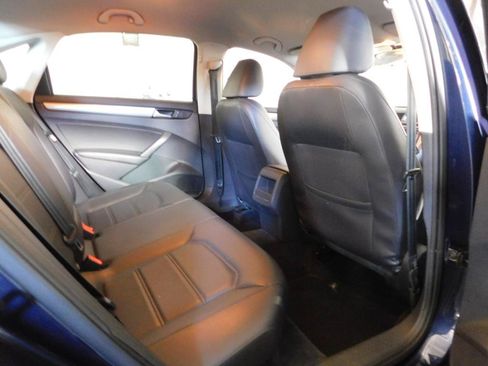 Used 2015 Volkswagen Passat 1.8T Limited Edition FWD image 19
