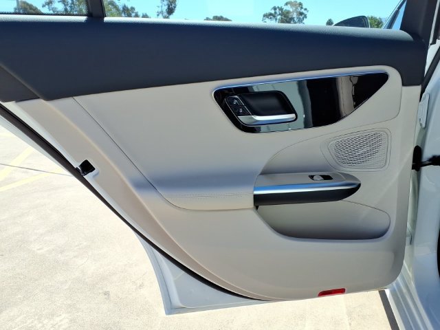 New 2026 Mercedes-Benz C 300 Sedan image 17