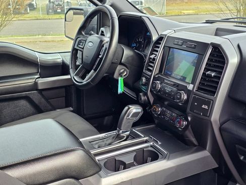Used 2020 Ford F150 XLT w/ Equipment Group 302A Luxury AWD/4WD image 20