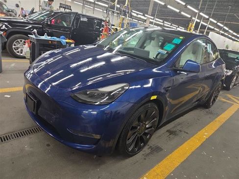 Used 2021 Tesla Model Y Performance AWD/4WD image 3