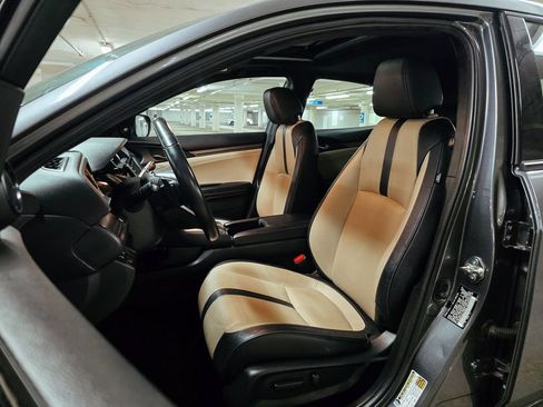 Used 2019 Honda Civic Sport Touring image 17