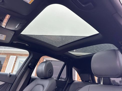 Used 2019 Mercedes-Benz GLC 300 4MATIC image 28