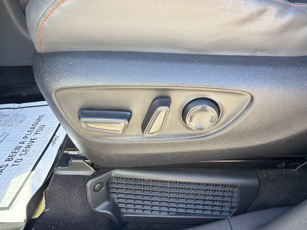 Used 2022 Toyota Sienna XSE AWD/4WD image 25