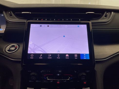 New 2025 Jeep Grand Cherokee Limited image 13