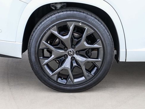 Certified 2024 Lexus TX 500h AWD w/ Technology Package image 9