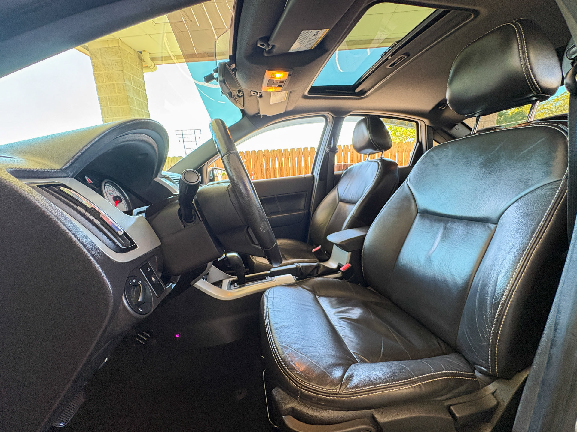 Used 2010 Ford Focus SEL FWD image 15