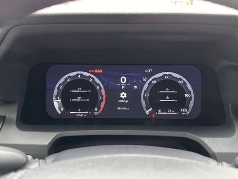 Used 2024 Toyota Tacoma TRD Off-Road w/ TRD Off Road Premium Package AWD/4WD image 32