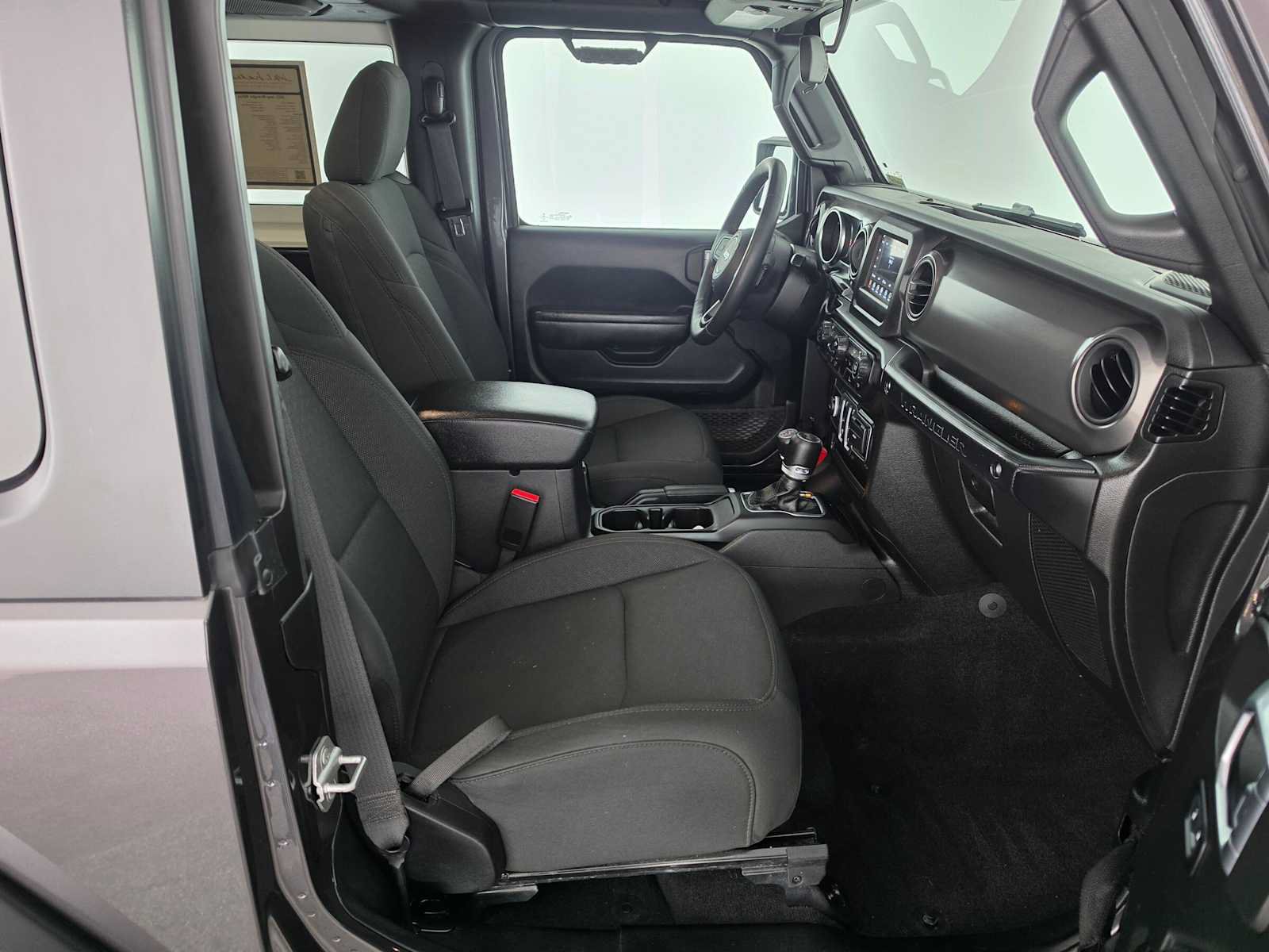Used 2023 Jeep Wrangler Sport AWD/4WD image 10