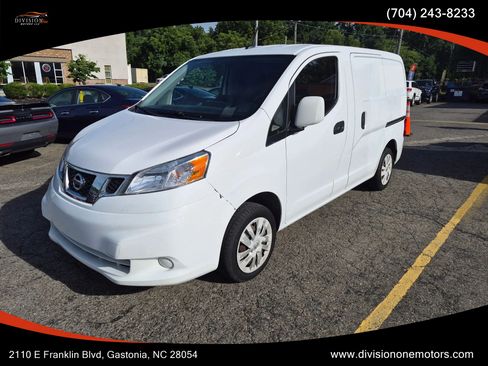 Used 2017 Nissan NV200 SV w/ Technology Package FWD image 1