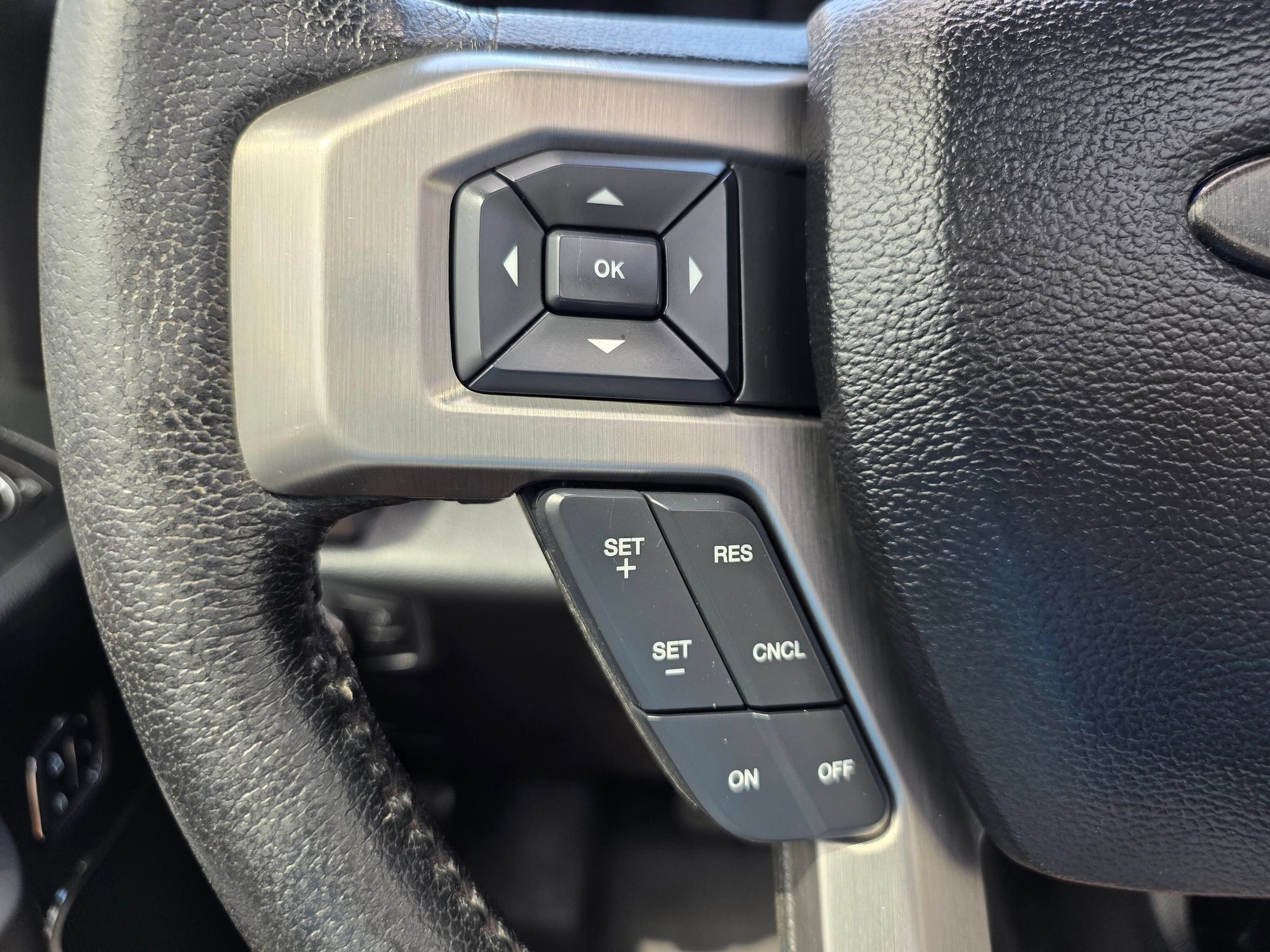 Used 2015 Ford F150 Platinum w/ Max Trailer Tow Package AWD/4WD image 22