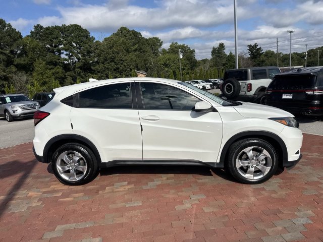 Used 2018 Honda HR-V LX image 37