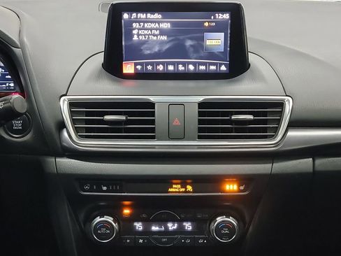 Used 2018 MAZDA MAZDA3 Grand Touring w/ Premium Equipment Package image 21