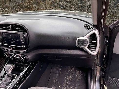 Used 2023 Kia Soul LX w/ Option Group 015 image 14