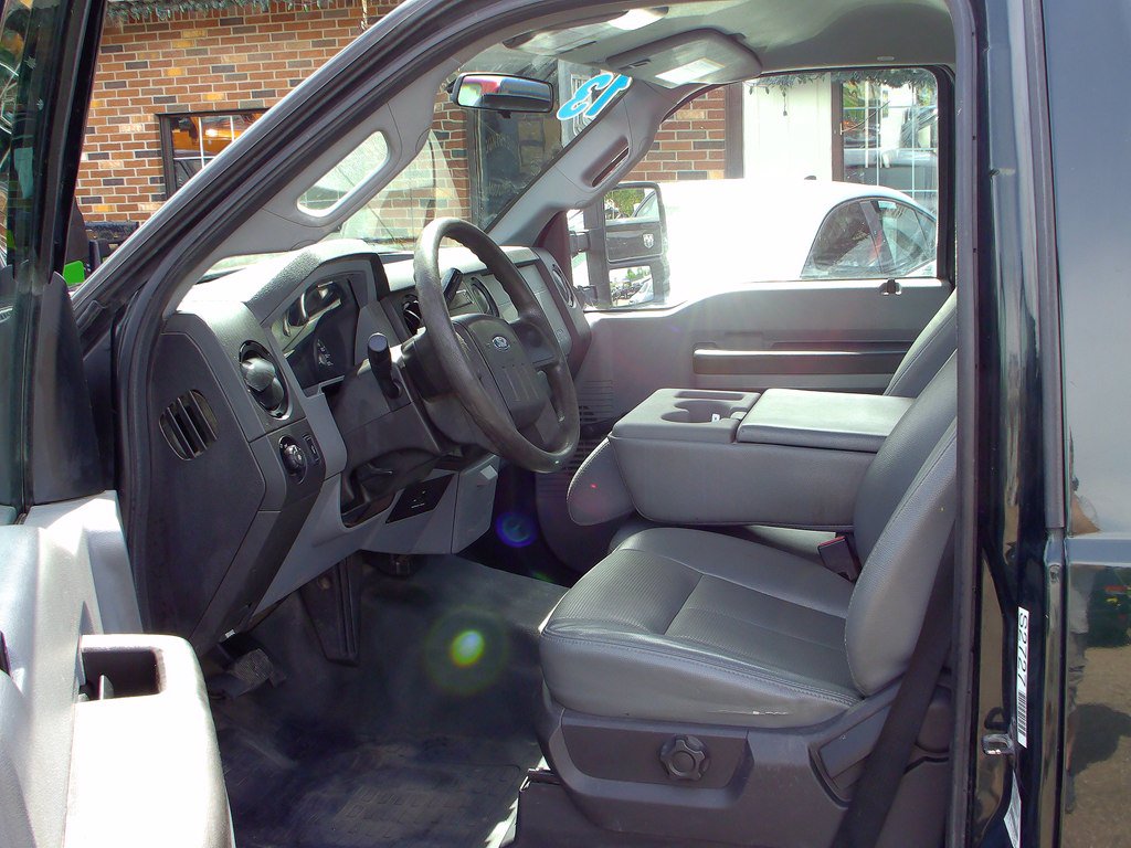 Used 2013 Ford F250 XL RWD image 6