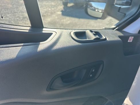 Used 2020 Ford Transit 250 Medium Roof image 20