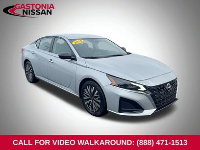 Used 2024 Nissan Altima 2.5 SV