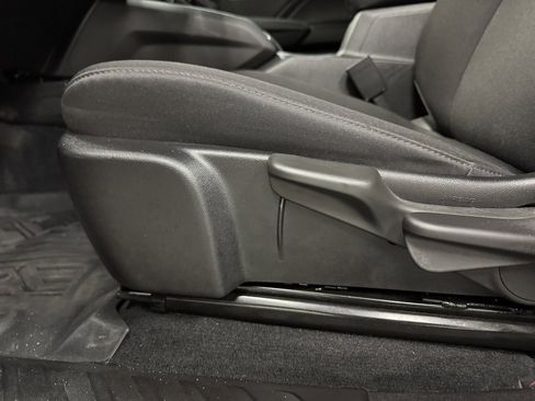 Used 2025 Chevrolet Colorado Trail Boss w/ Midnight Edition image 24