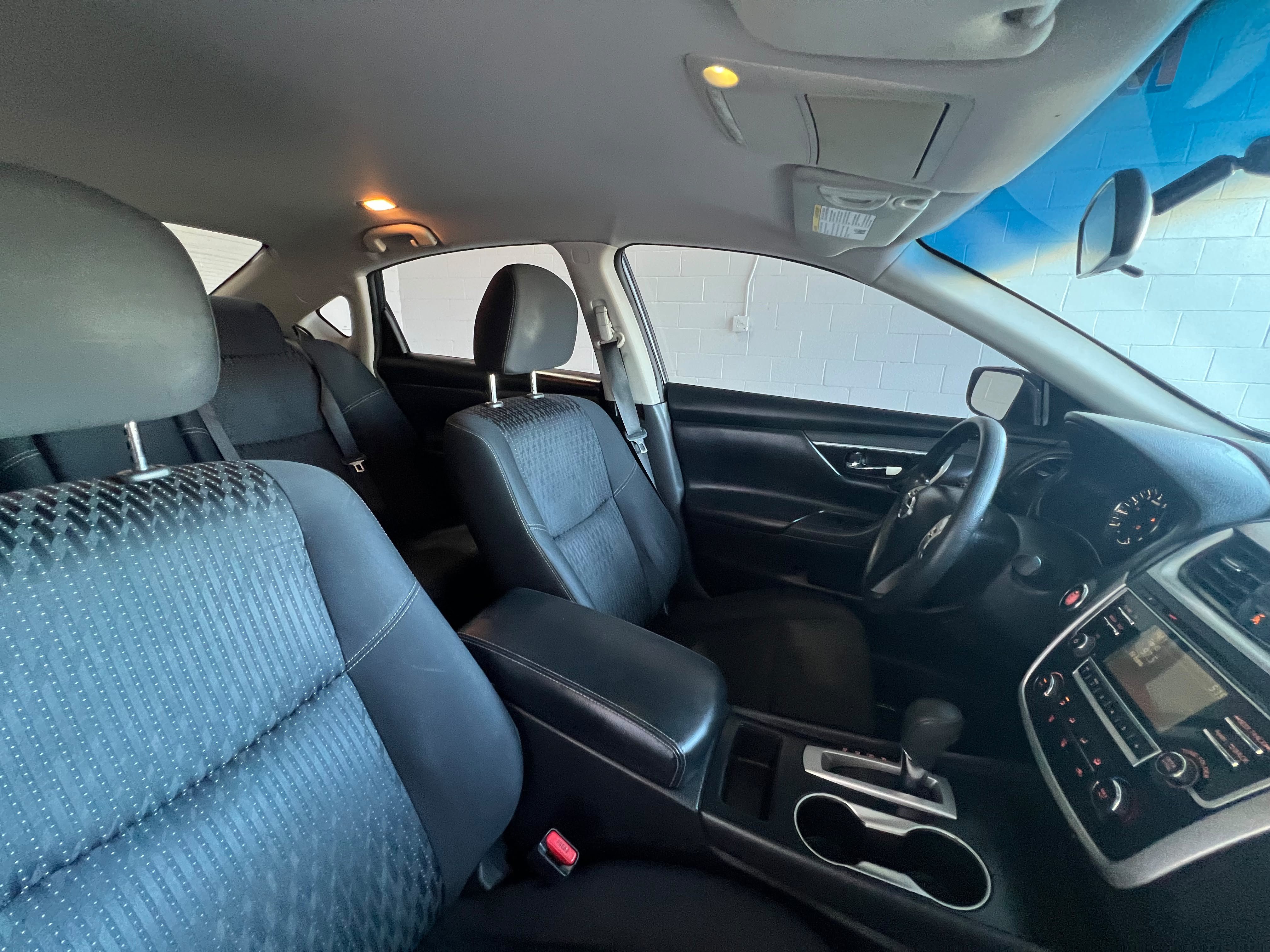Used 2016 Nissan Altima 2.5 S w/ Power Driver Seat Package FWD image 13