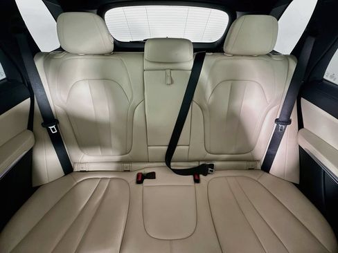 Used 2022 BMW X5 sDrive40i w/ Premium Package RWD image 13