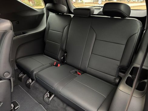 New 2026 Chevrolet Traverse LT image 18