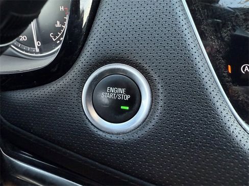 Certified 2021 Cadillac XT5 Premium Luxury w/ LPO, Floor Liner Package image 22